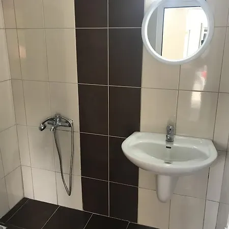 Ideal Hotel